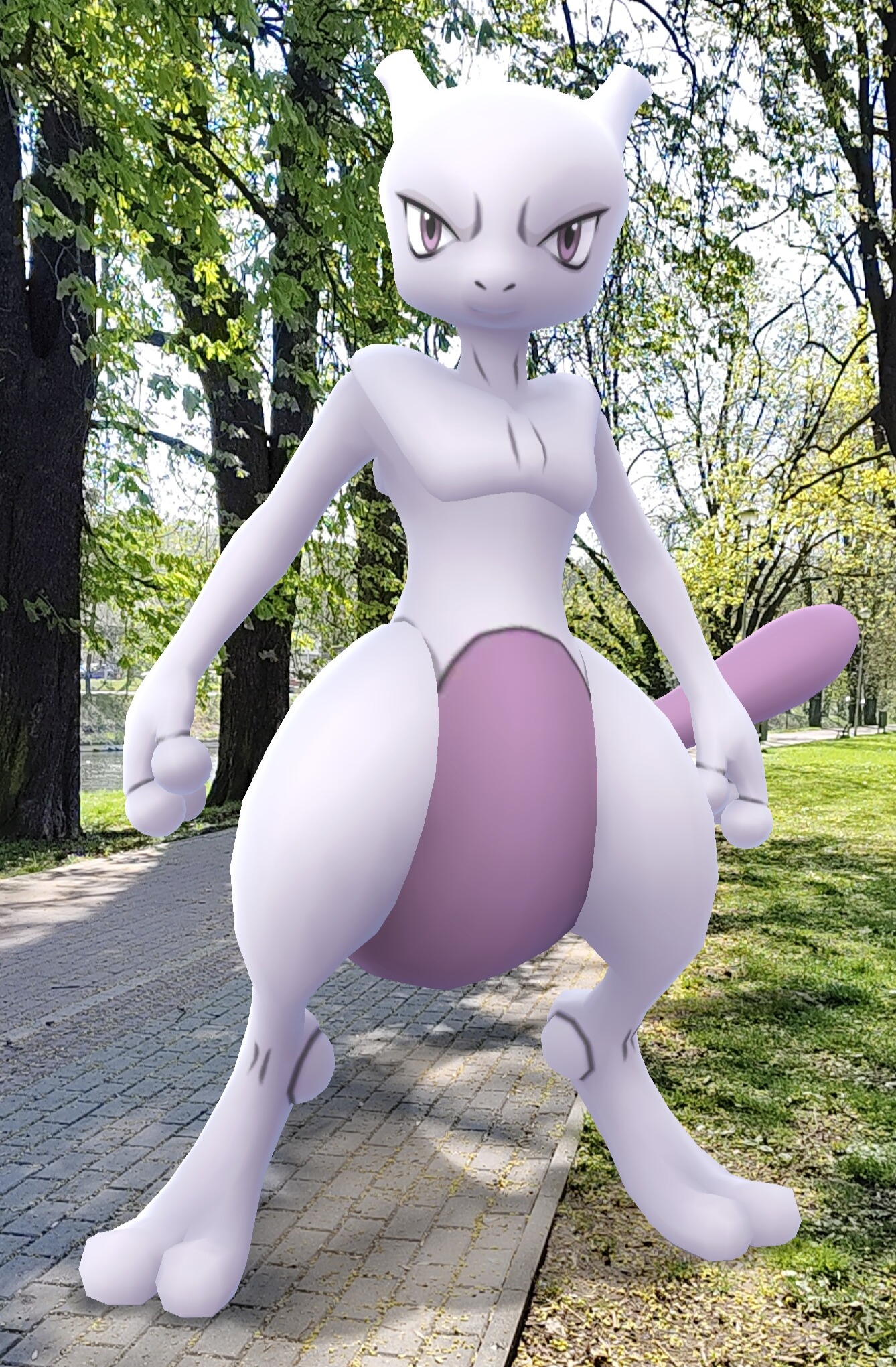 Mewtwo v Pokémon GO
